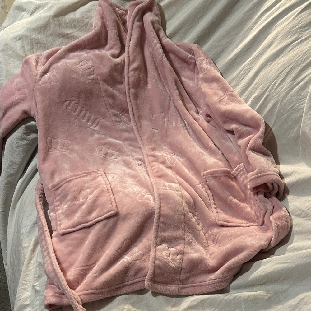 Juicy couture pink long sleeve knee length robe